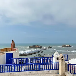 With A Sea View Nocleg ze śniadaniem